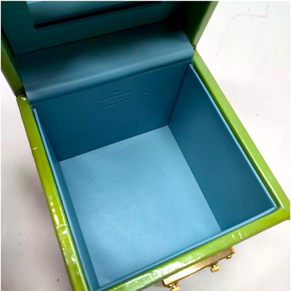 Auth Louis Vuitton Green Monogram Vernis Leather Bleecker Box Bag Preloved Purse - Picture 6 of 8